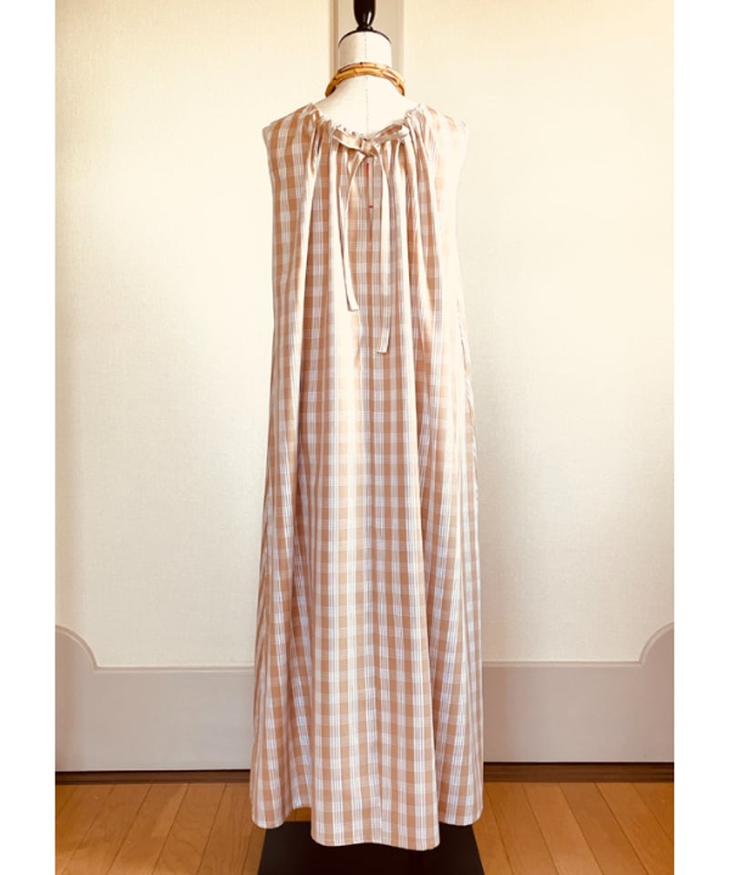 PALAKA BEIGE バックリボン ワンピース HNLS03527-05030 | Le