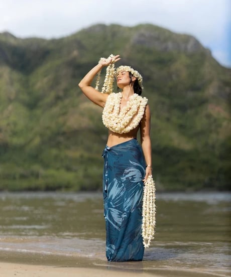 Aloha De Mele  パレオ  Koki'o Blue  HNLS03750-47730