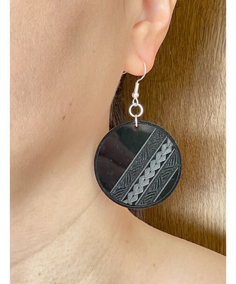 ブラックアクリル  ピアス    トライバル       HNLS03234-4440