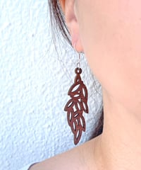 ウッドピアス　Filigree Leaves　HNLS03148-6410-20
