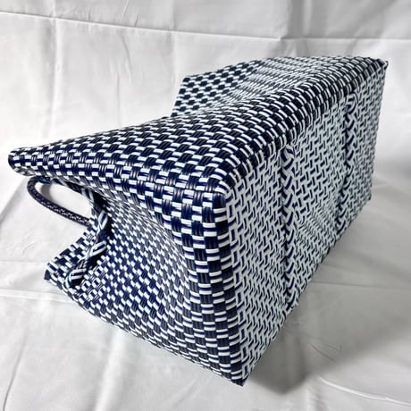 人気NO.1  上品なネイビー　 GP BOXトート　横型　 ＊ネイビー