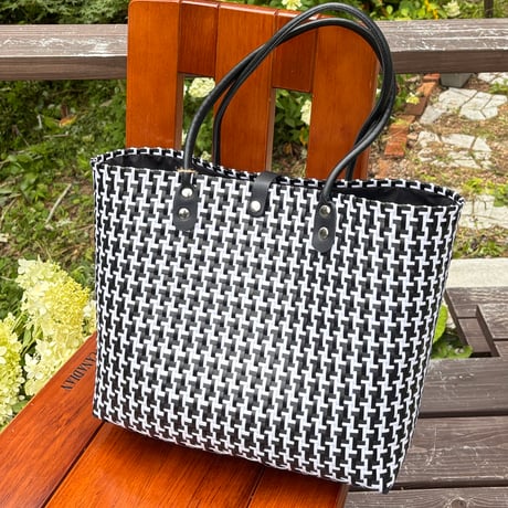 ♦︎HG デザイン TOTE ♦︎【White x Black】（ホワイト x ブラック）♦︎ 千鳥 ♦︎M