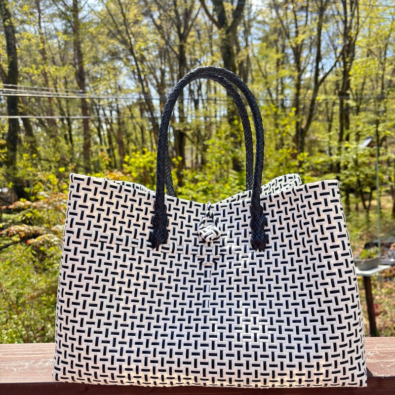 GP ボックス.トート 横 L ブラック✖️ホワイト | true tree