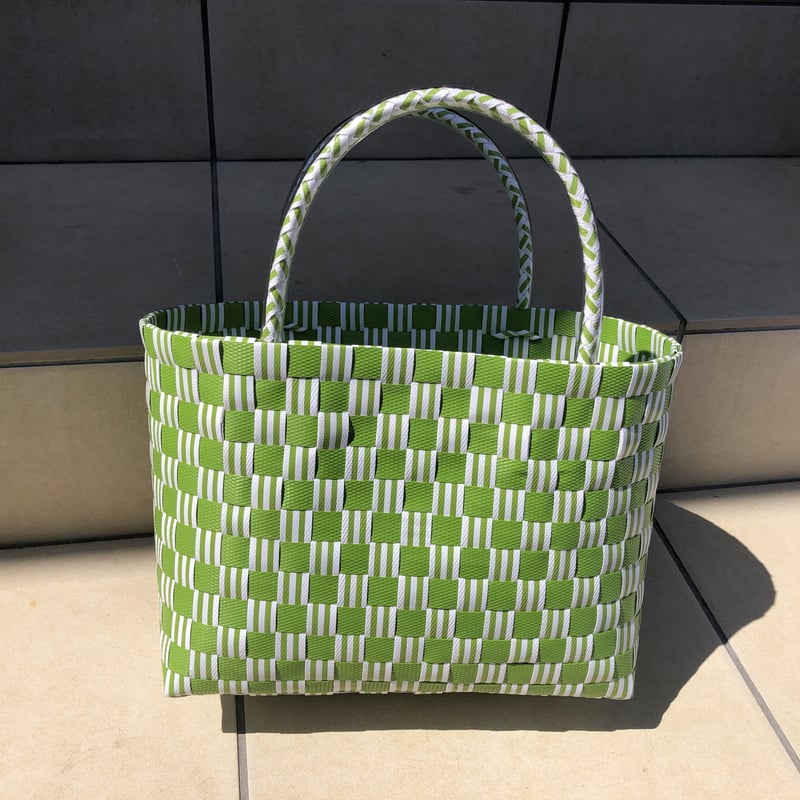 KIS 煙い Design カラフルストライプかごバッグ KIS-065