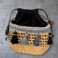 Moon Tassel Basket　夏を上品に楽しむショルダーバッグ
