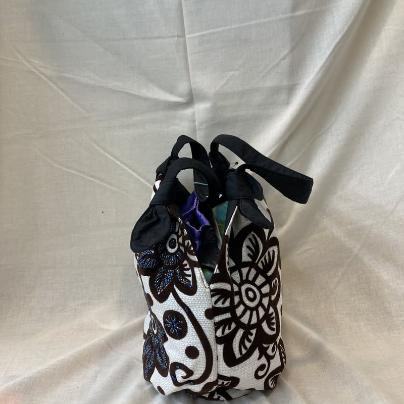 刺繍バルーンバッグ S | true tree