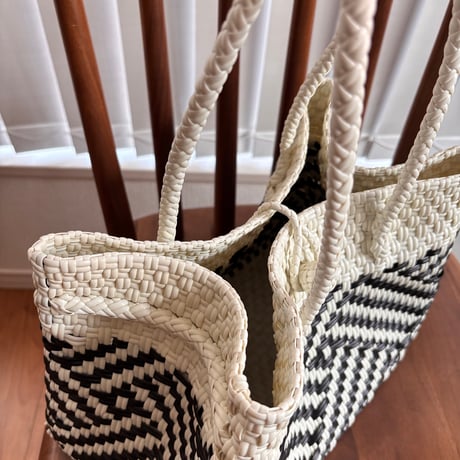 GP ボックストート　横型　M ＊ ホワイト/ブラック