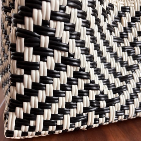 GP ボックストート　横型　M ＊ ホワイト/ブラック