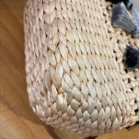 Moon Tassel Basket　夏を上品に楽しむショルダーバッグ