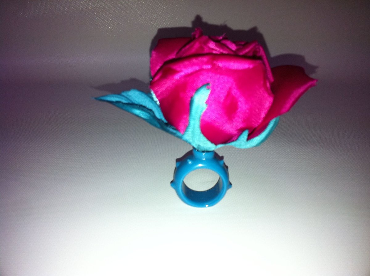 ラックターコイズブルー(薔薇) ラックターコイズブルー(薔薇)
