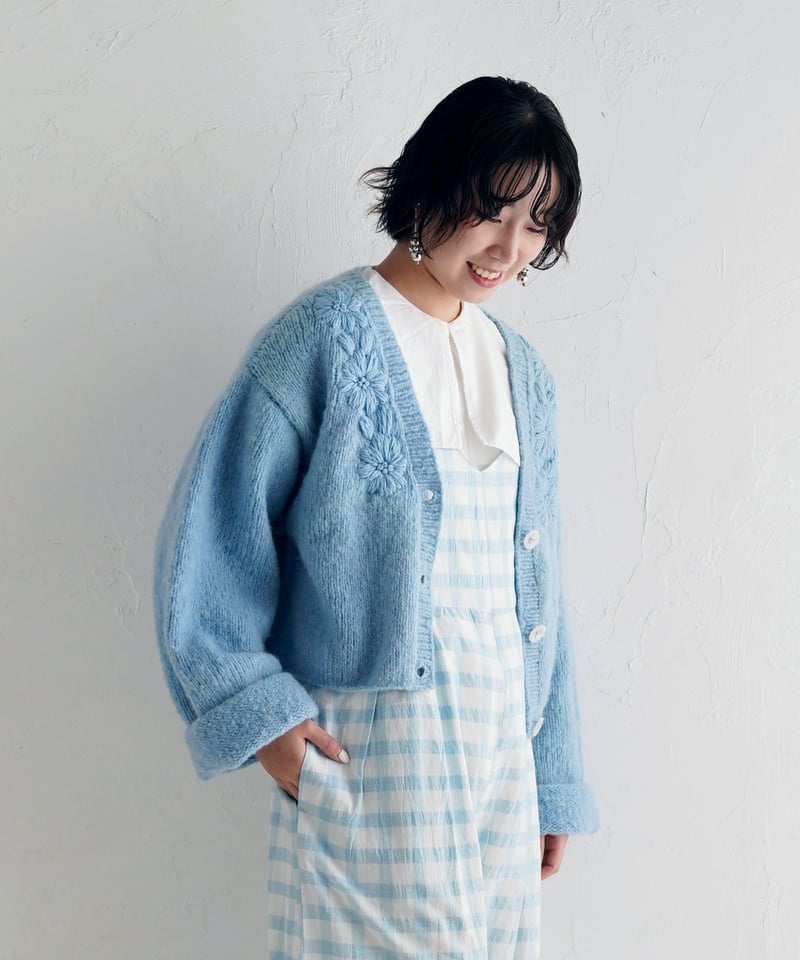 ネパールハンドメイドニット】手編みフラワーモチーフカーディガン