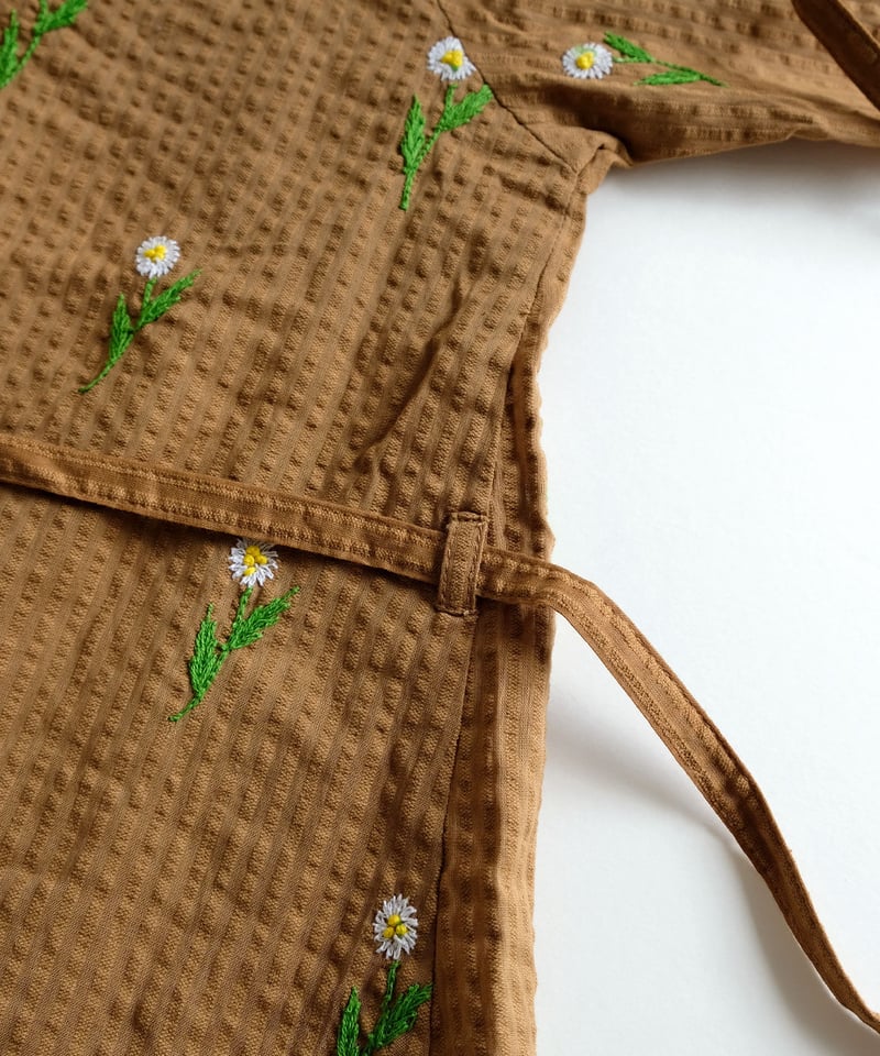 仙台三越・DANAPARIS・羊皮/細かい皮ステッチ/刺繍・40サイズ 仙台三越・DANAPARIS・羊皮/細かい皮ステッチ/刺繍・40サイズ