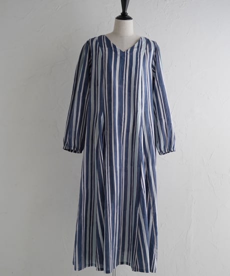 Mix stripeコットンVネックワンピース