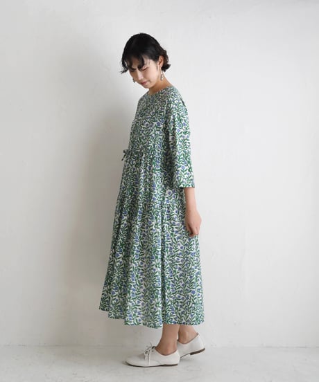 WILD FLOWER カディティアードワンピース
