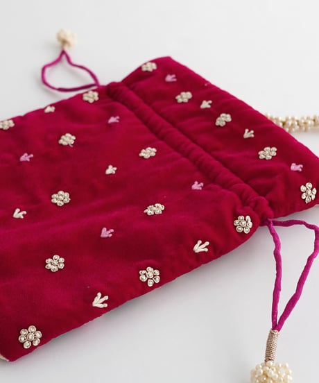 【インド雑貨】インドモチーフビーズ刺繍巾着バッグ / pink