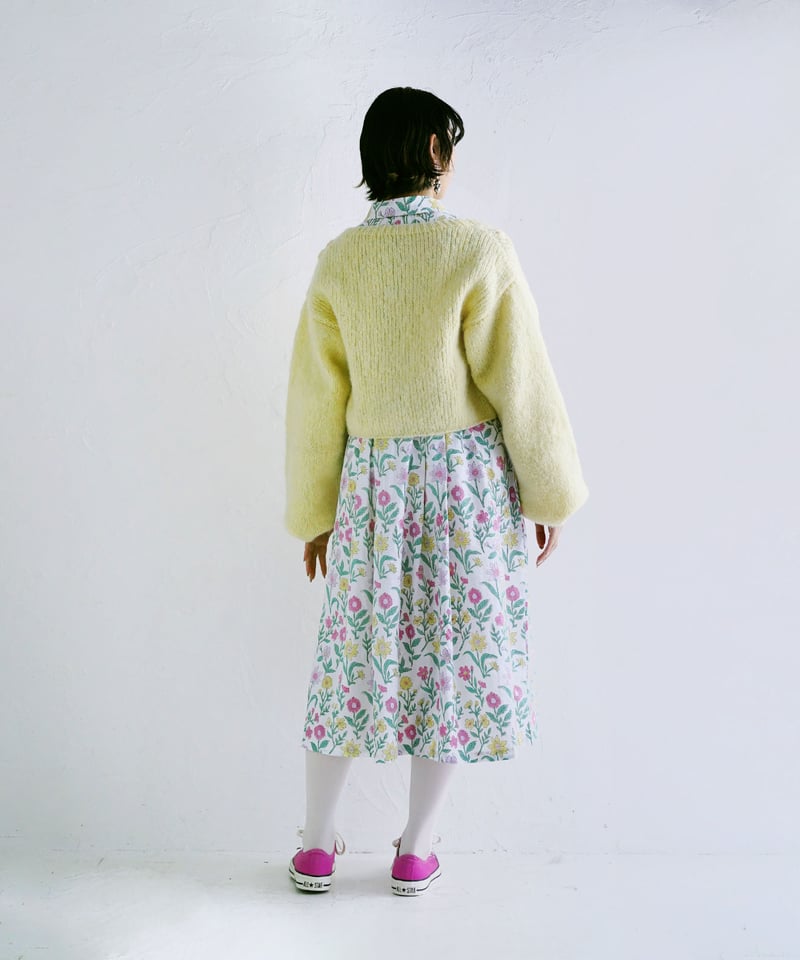 ネパールハンドメイドニット】手編みフラワーモチーフカーディガン