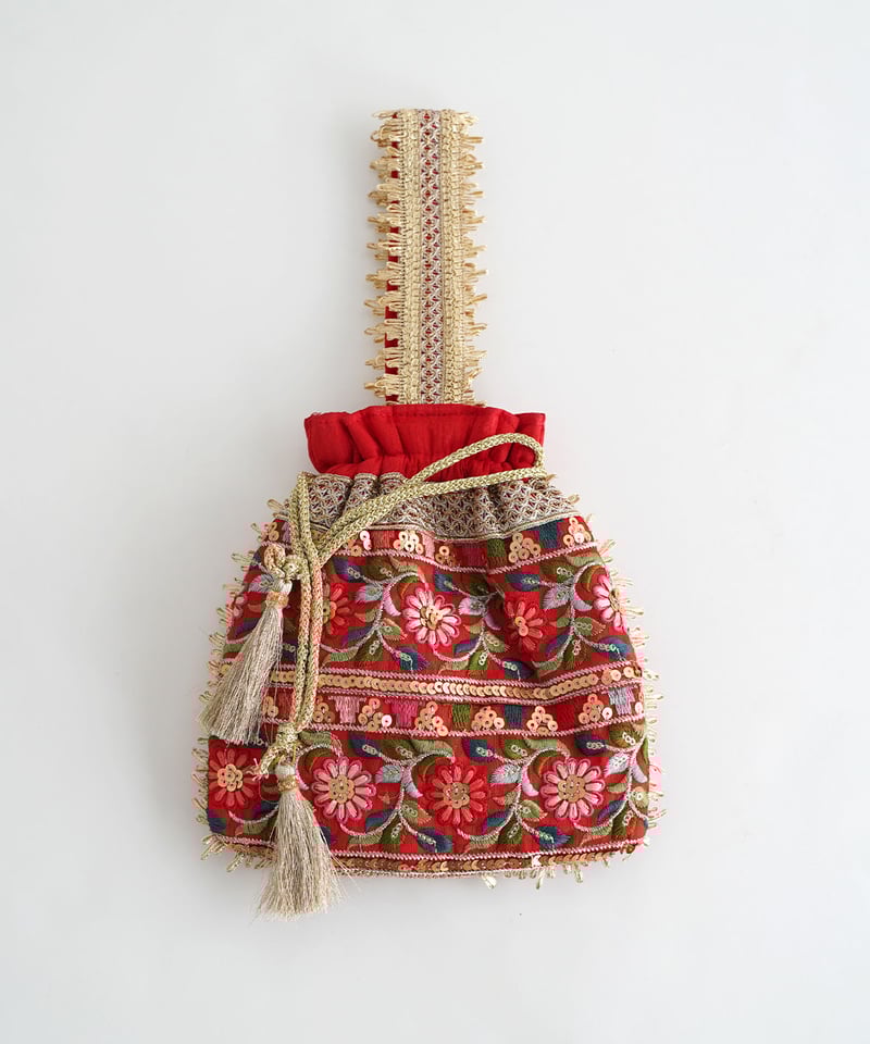 インド雑貨】フラワー刺繍ミニ巾着バッグ | kapuwa