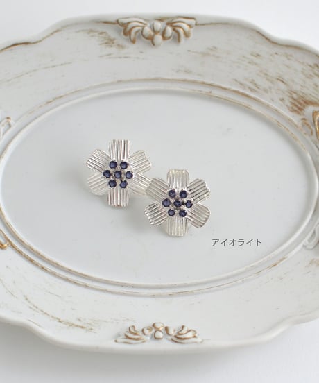 フラワーモチーフピアス / シルバー