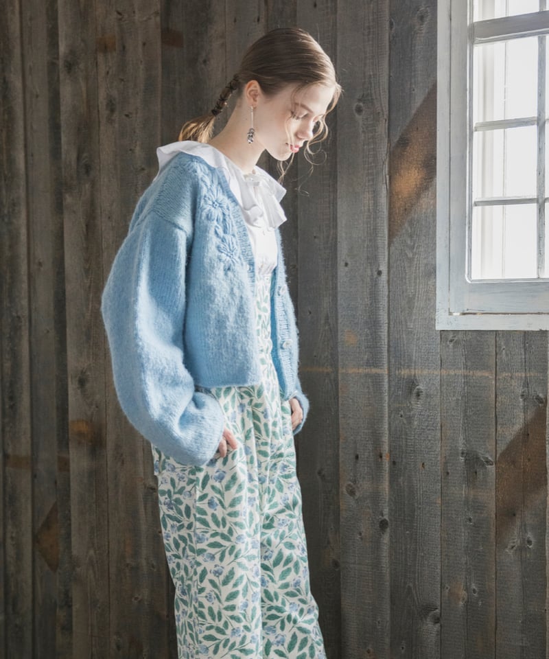 ネパールハンドメイドニット】手編みフラワーモチーフカーディガン