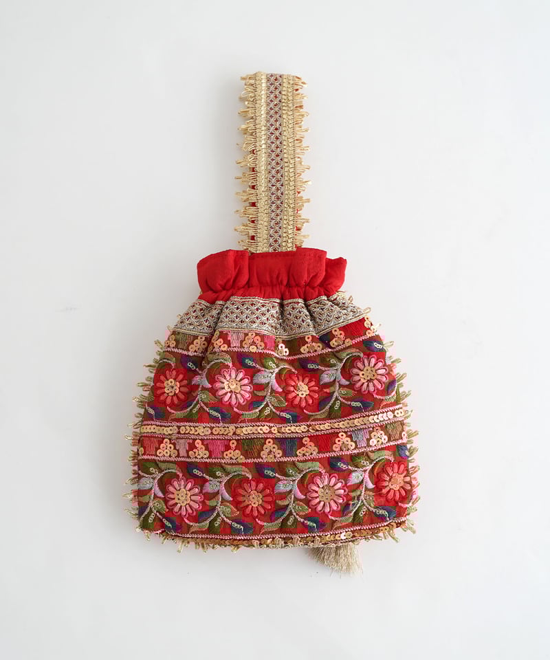 インド雑貨】フラワー刺繍ミニ巾着バッグ | kapuwa