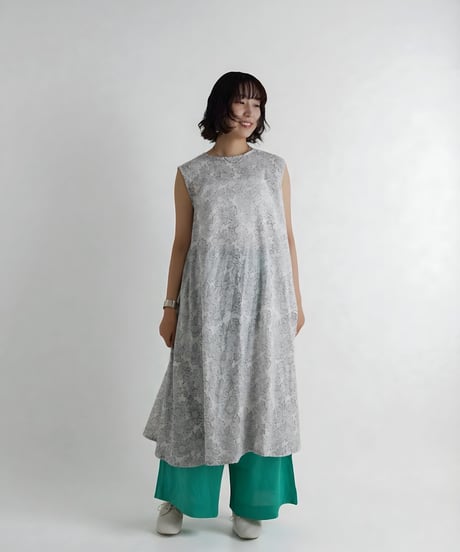kapuwa 柄パンツ　美品 Kapuwa