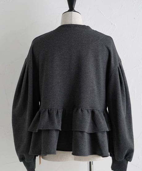 裏毛ぺプラムギャザープルオーバー