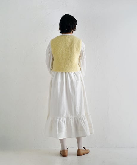 【ネパールハンドメイドニット】手編みフラワーモチーフベスト