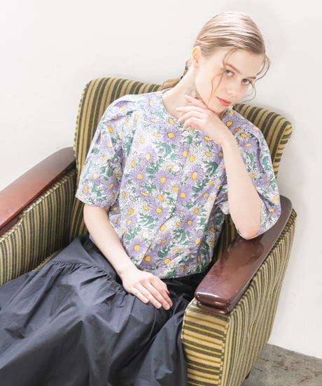 Margaretコットンカディパフ袖ブラウス