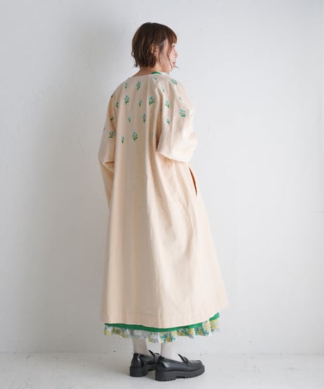 アリ刺繍コーデュロイコート