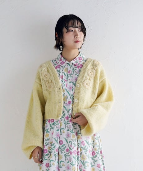 【ネパールハンドメイドニット】手編みフラワーモチーフカーディガン