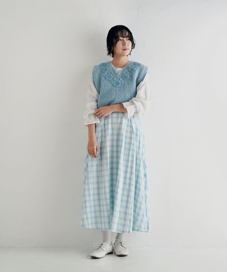 【ネパールハンドメイドニット】手編みフラワーモチーフベスト