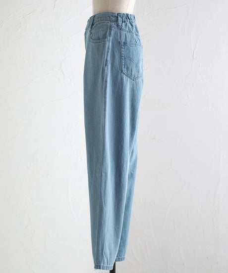 デニムパンツ