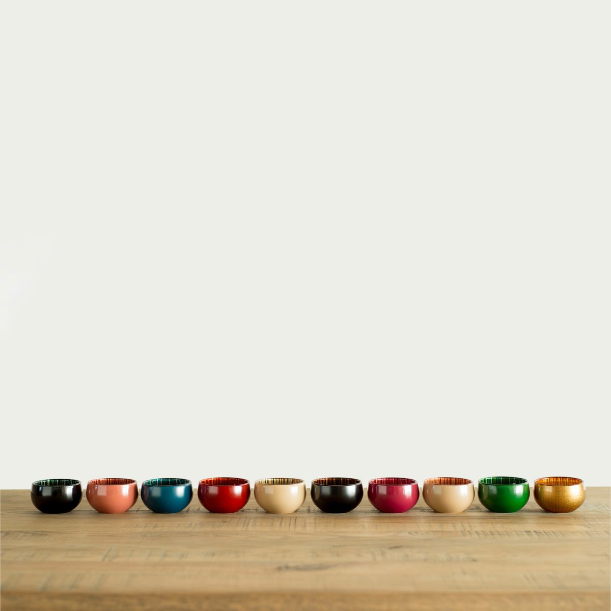 蕾(tsubomi)クリスタルボウル S 金 | 丸嘉小坂漆器店 ONLINE STORE 蕾(tsubomi)クリスタルボウル S 金 | 丸嘉小坂漆器店 ONLINE STORE
