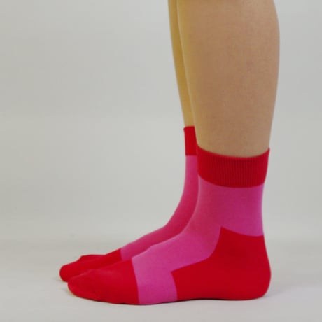 LET'S GO SOCKS / 30 RED