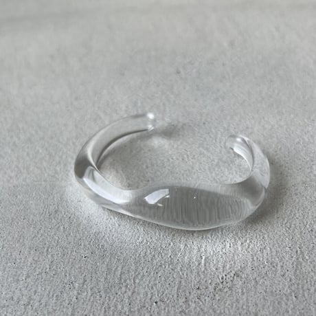 《予約販売》clear uneune bangle
