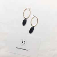 goldフープ×blackstoneピアス