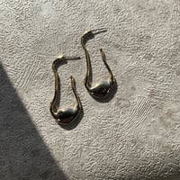 《予約販売》gold winding wave   pierce・earring