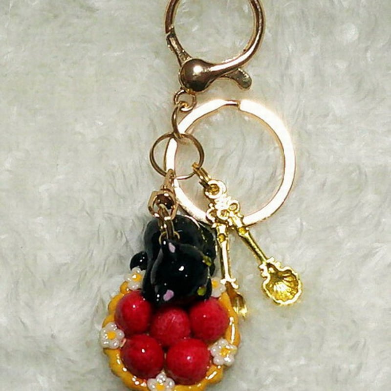 いちごタルト🍓のキーホルダー | 保護ねこカフェ もりねこ