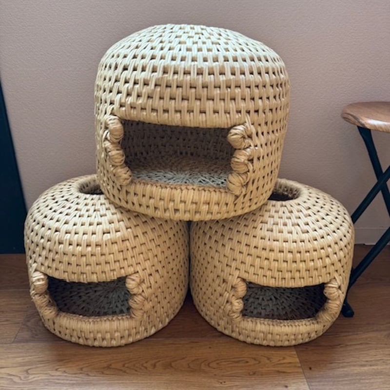 チャリティー！荒木田農園様のねこつぐら 穴あきタイプ 2026 | 保護