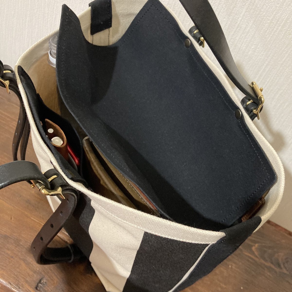 チェック柄 ハンドバッグ ベージュと赤 バーバリー BURBERRY ハンドバッグ トートバッグ ベージュ 赤