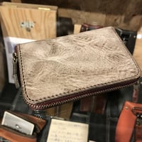 【ラウンドジップ　ラウンドミニ財布】アラスカ×マレンマ赤茶