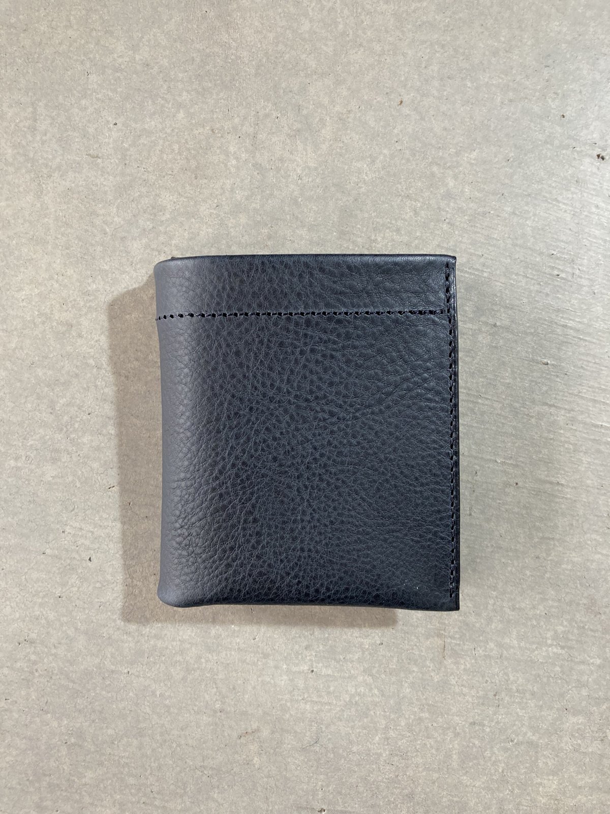 m.ripple（エムリップル）/二つ折り財布 グレー Dew-001】二つ折財布 5色展開（ミネルバ・ボックス） | m.ripple