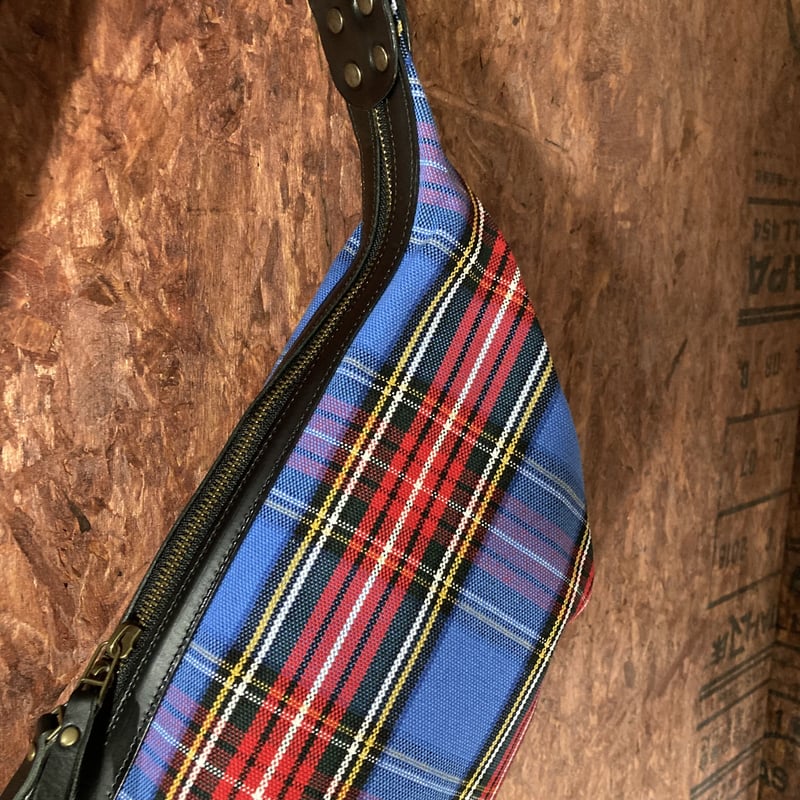 帆布ボディバッグーM チェック柄 青 | m.ripple web shop
