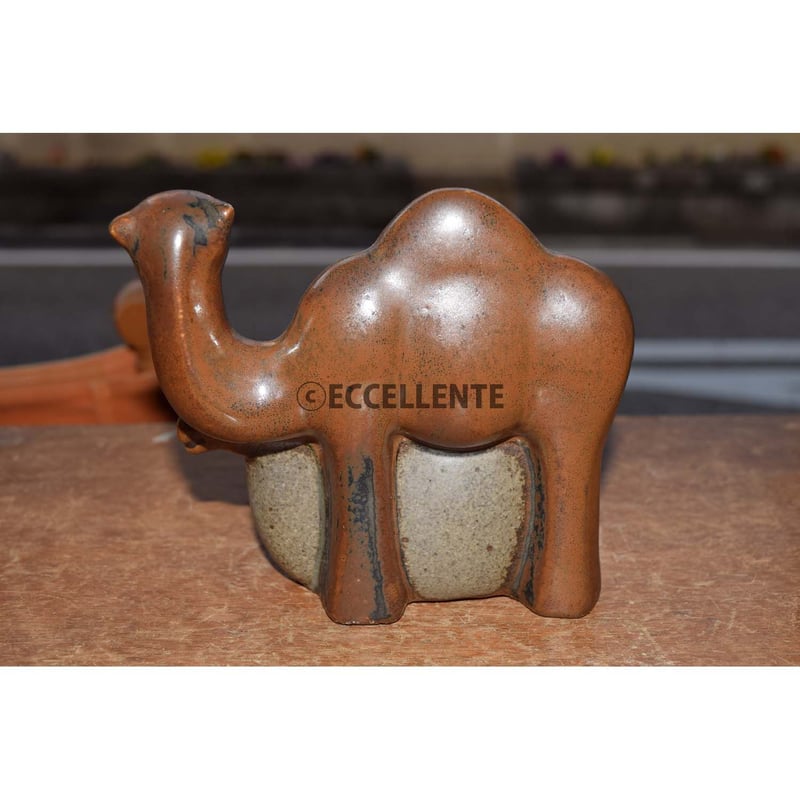 リサラーソン ラクダ　キャメル　ジュラシリーズ 置物　北欧　ヴィンテージ　陶器 リサラーソン ラクダ キャメル ジュラシリーズ 置物 北欧 ヴィンテージ