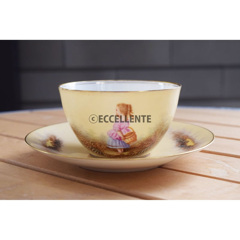 アンティーク洋食器】ティーカップ&ソーサー6客+シュガー アンティーク洋食器】ティーカップ&ソーサー6客+シュガー