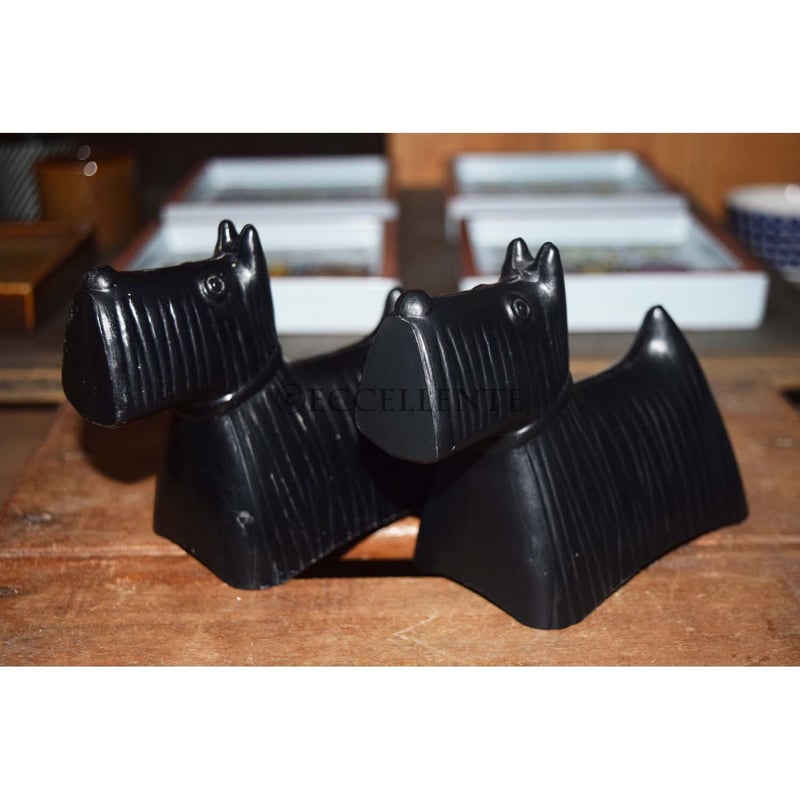 希少スティグリンドベリブラックのテリア貯金箱