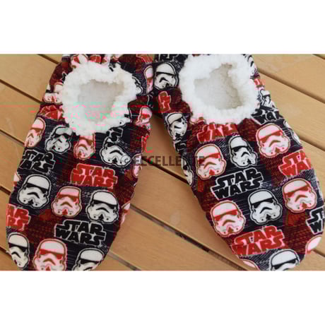 【プライマーク】PRIMARK x STAR WARS　スターウォーズもこもこルームシューズ