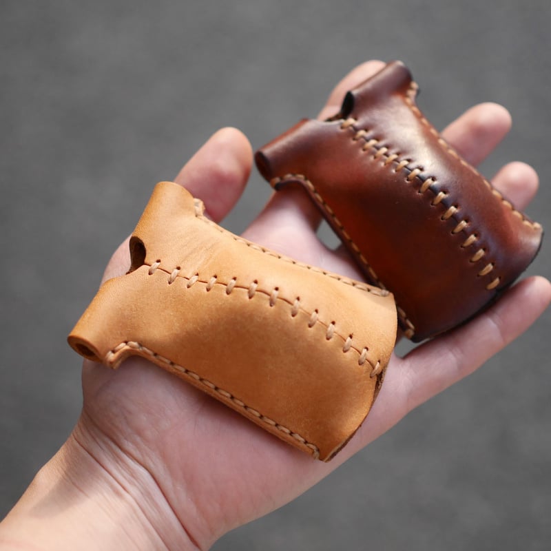 entoan　エントアン　おなかポッコリキーケース　ブラック（縫い糸もブラック） おなかポッコリキーケース（ダークブラウン） | entoan web store