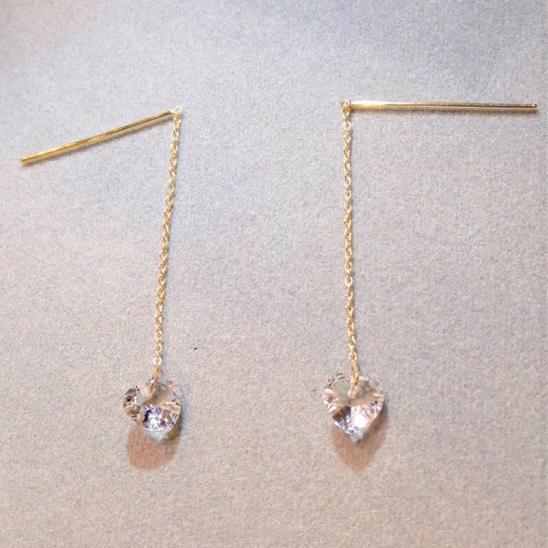 ゴシュナイト（透明なベリル）14KYGゴールドイヤリング ハートシェイプ  