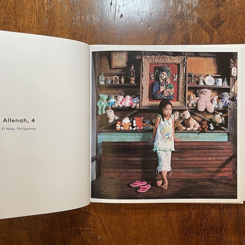 Toy Stories（Photos of Children from Around the